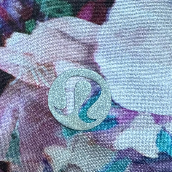 lululemon athletica Floral Women's Shorts - Black and Purple - Picture 3 of 5